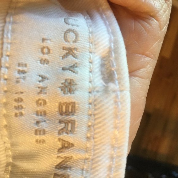 Lucky Brand NWT Cropped jeans - Picture 6 of 6